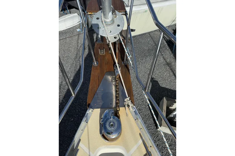 Via Yacht Photos Pics Deck view of 2004 Caliber 40LRC sailboat with anchor and rigging details.