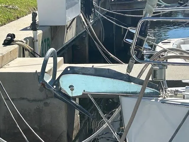  Yacht Photos Pics Beneteau Oceanis 45 (2016) yacht anchor detail at dock.