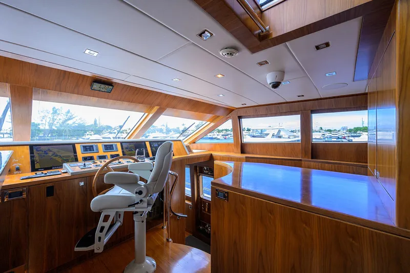 Second Amendment Yacht Photos Pics Hargrave 100 Second Amendment- Pilothouse