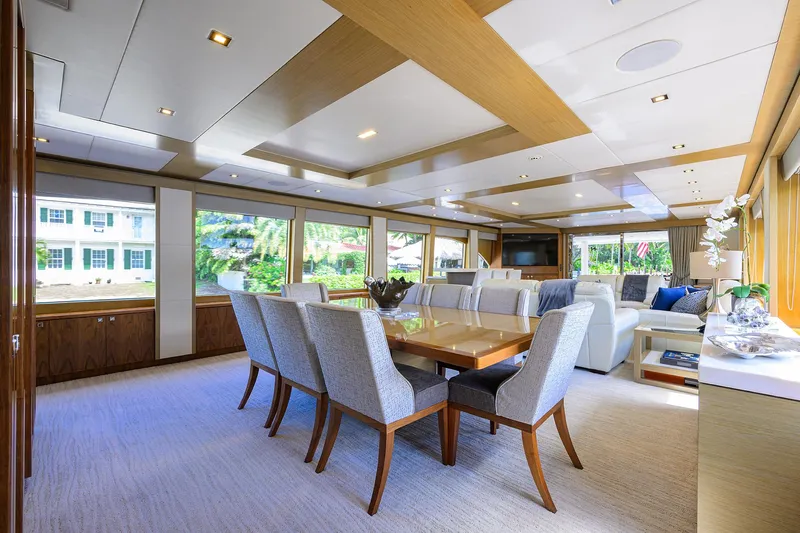 Second Amendment Yacht Photos Pics Hargrave 100 Second Amendment- Dining Room