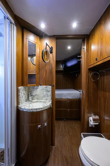 Second Amendment Yacht Photos Pics Hargrave 100 Second Amendment- Crew Quarters