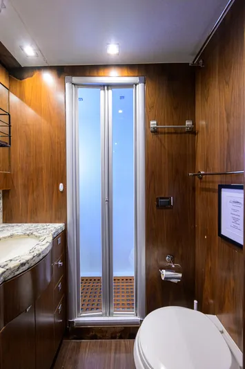 Second Amendment Yacht Photos Pics Hargrave 100 Second Amendment- Crew Quarters