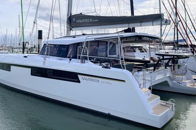 Yacht