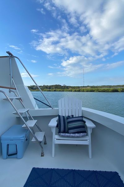 1994 Hatteras 70 Cockpit Motor Yacht