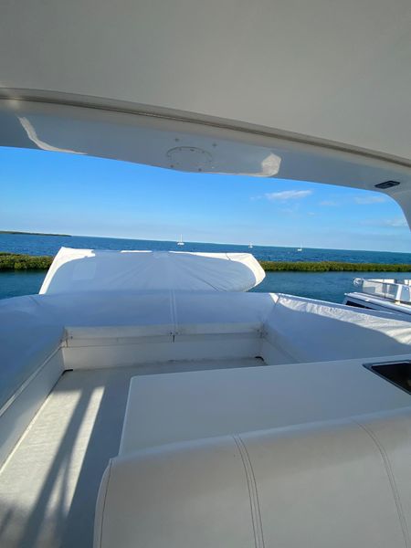 1994 Hatteras 70 Cockpit Motor Yacht