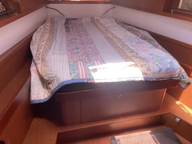 Adelie Yacht Photos Pics 