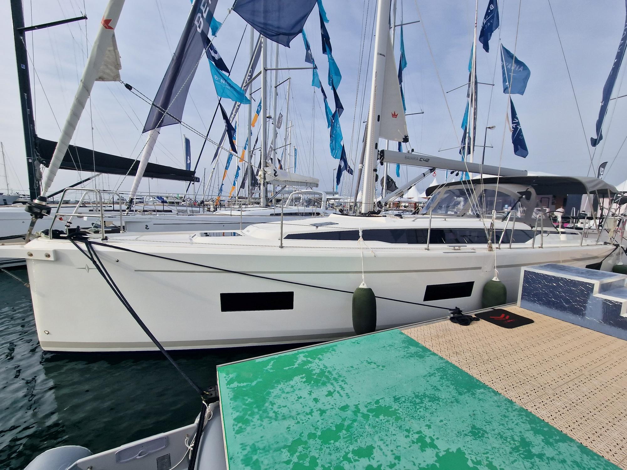 2022 Bavaria C42