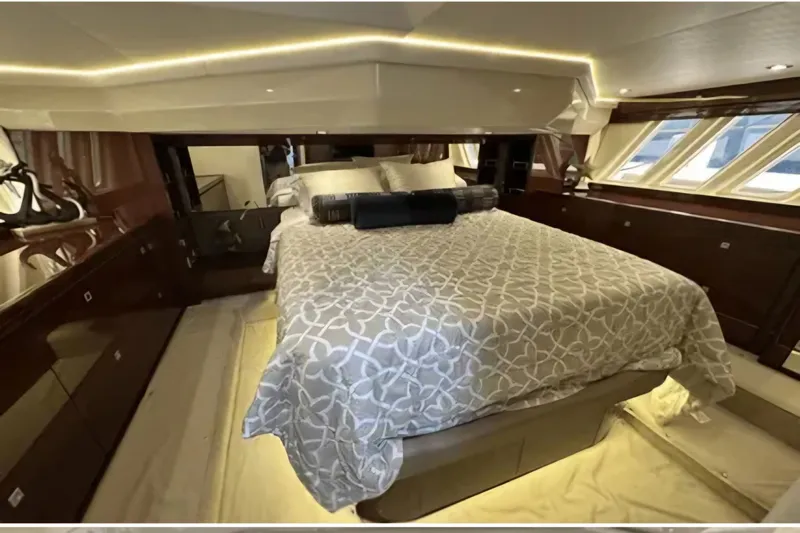 Babylon Yacht Photos Pics Master bed