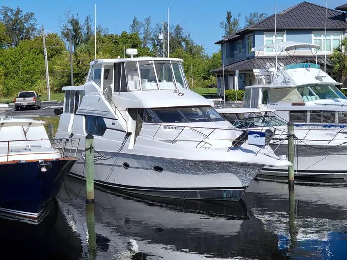 Slow And Easy Yacht Photos Pics 