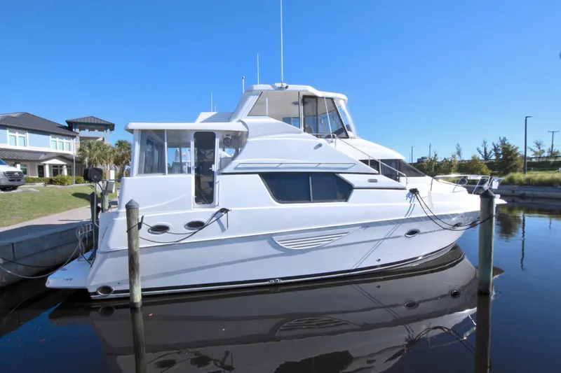 Slow And Easy Yacht Photos Pics 