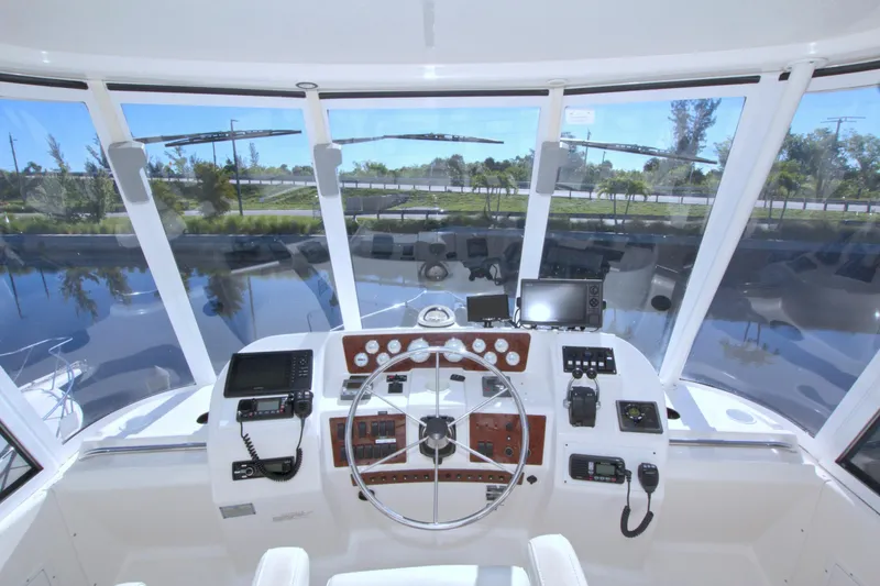 Slow And Easy Yacht Photos Pics 