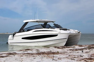 2026 Aquila 32 Sport