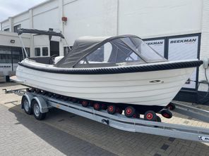 2023 Lifestyle 700 Tender inclusief 27pk Craftsman inboard motor