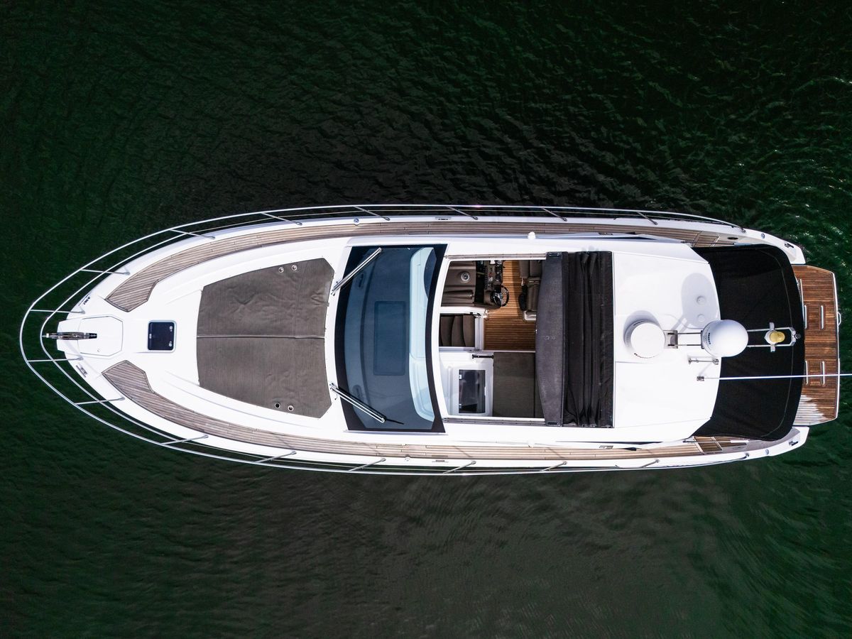 2019 Azimut 43 