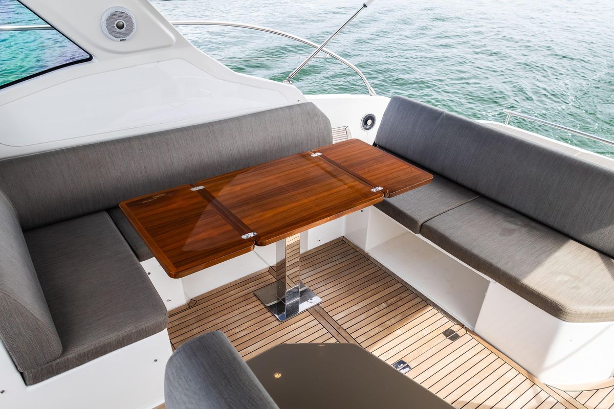 2019 Azimut 43 