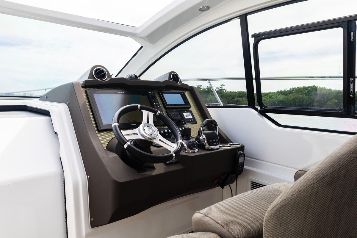 2019 Azimut 43 