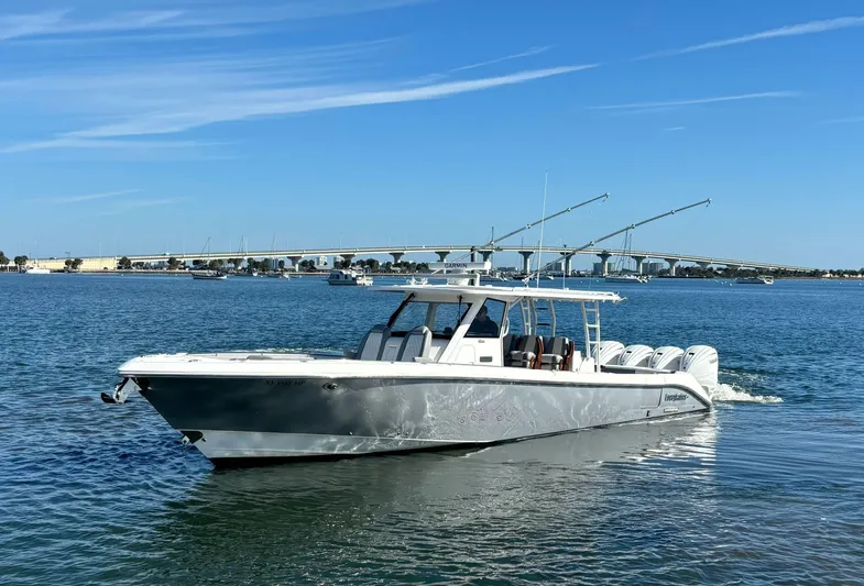  Yacht Photos Pics 2021 Everglades 435 Cc - Image 2