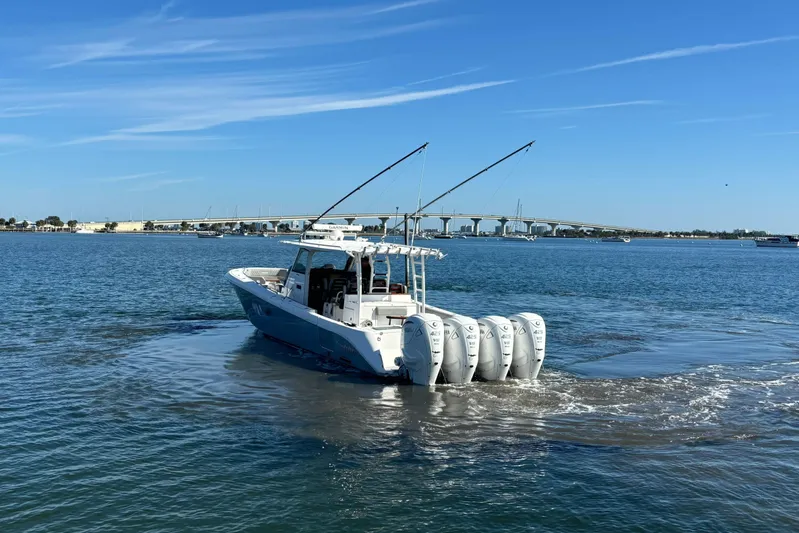  Yacht Photos Pics 2021 Everglades 435 Cc - Image 6