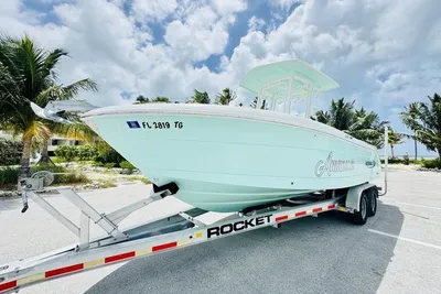 Robalo Boats R242