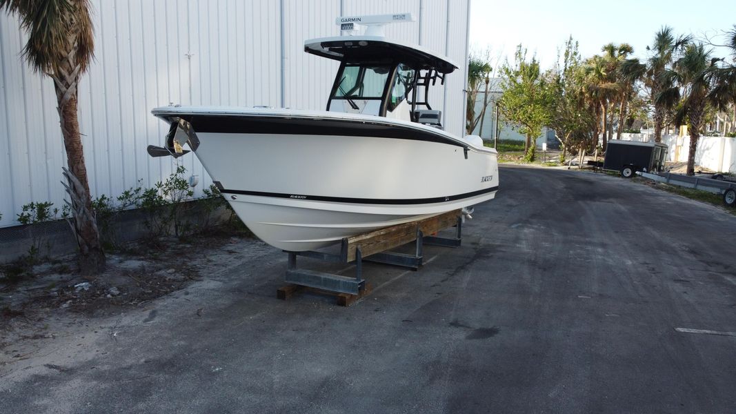2020 Blackfin 272 CC