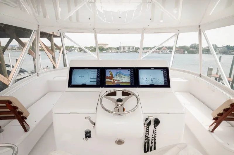 Knot On Call Yacht Photos Pics 