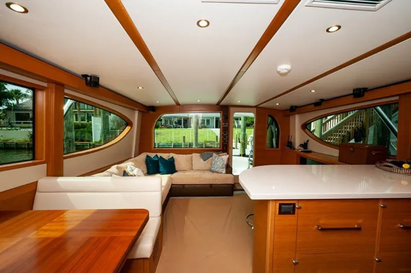 Knot On Call Yacht Photos Pics 2016 Hatteras GT60  KNOT ON CALL  Salon