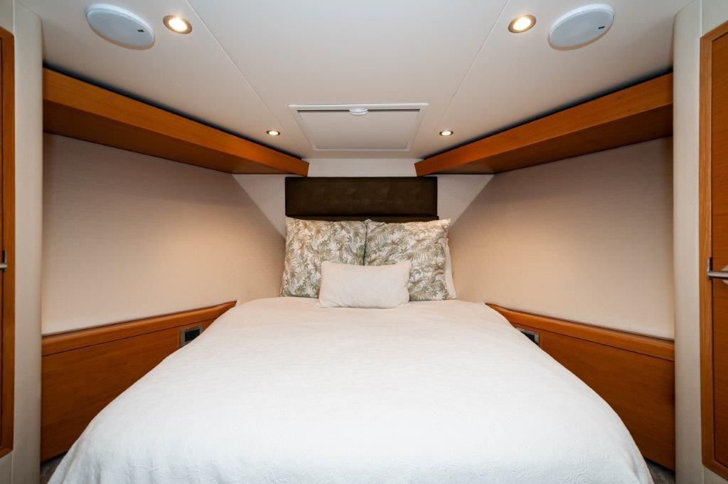 2016 Hatteras 60 