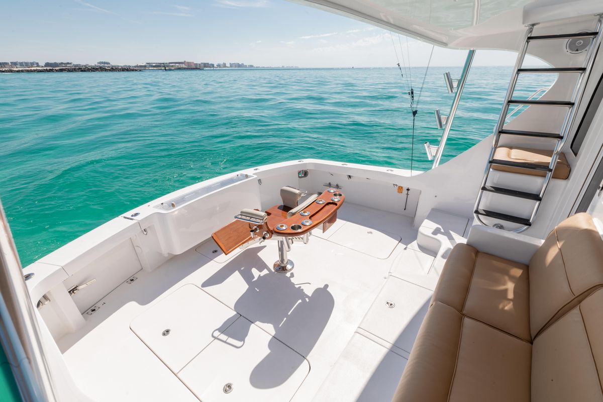 2016 Hatteras 60 