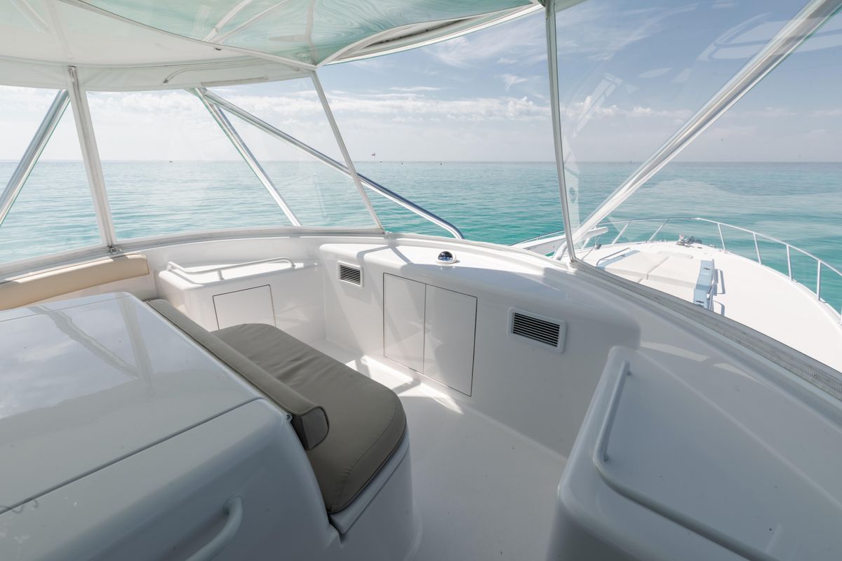 2016 Hatteras 60 