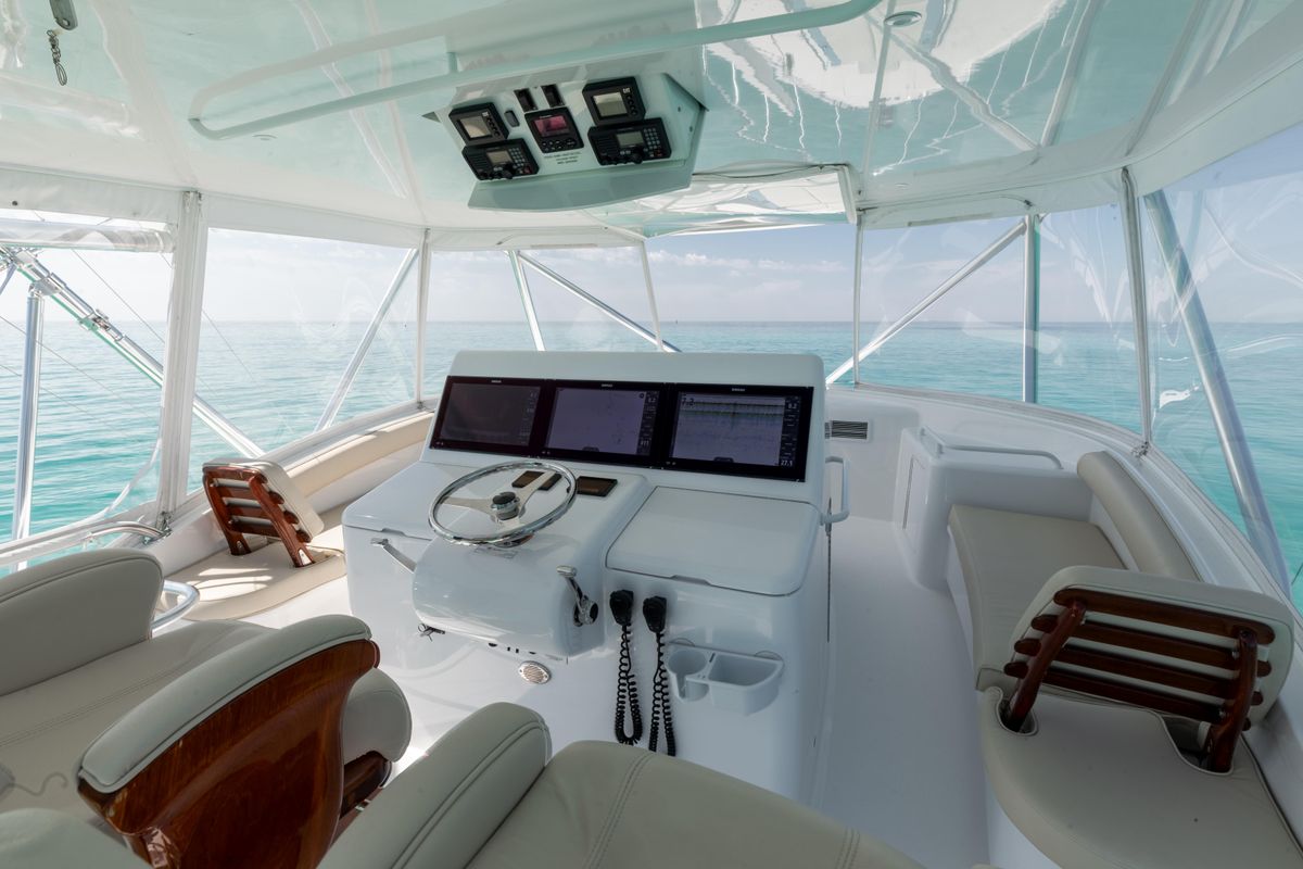 2016 Hatteras 60 