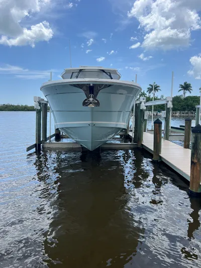  Yacht Photos Pics 2022 REGAL 38 SAV - Image 2