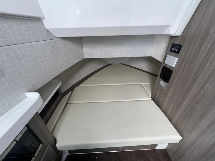  Yacht Photos Pics 2022 REGAL 38 SAV - Image 21