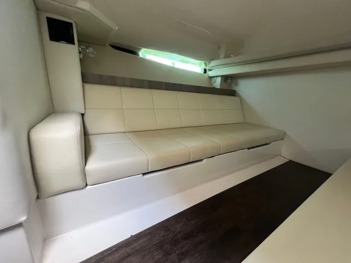  Yacht Photos Pics 2022 REGAL 38 SAV - Image 22