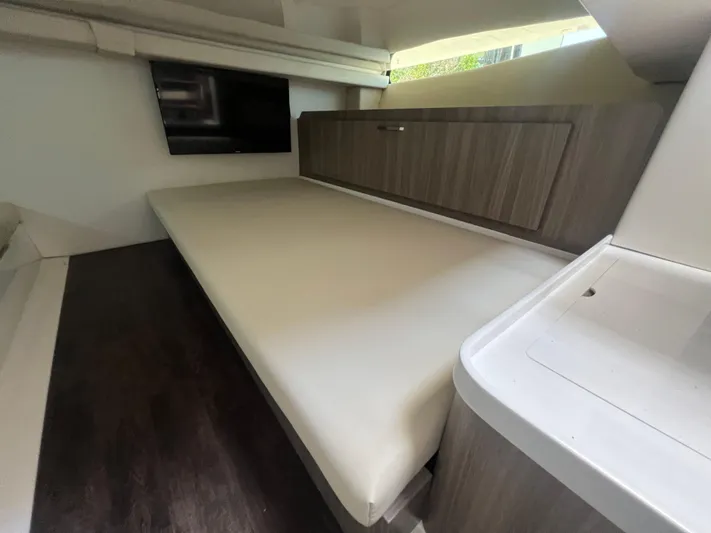  Yacht Photos Pics 2022 REGAL 38 SAV - Image 23