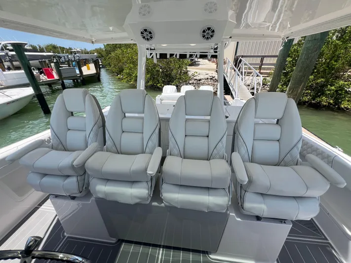  Yacht Photos Pics 2022 REGAL 38 SAV - Image 18