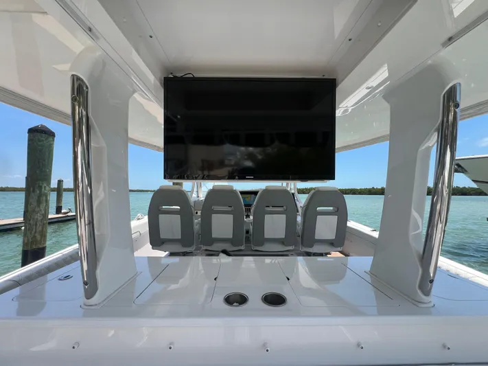  Yacht Photos Pics 2022 REGAL 38 SAV - Image 15