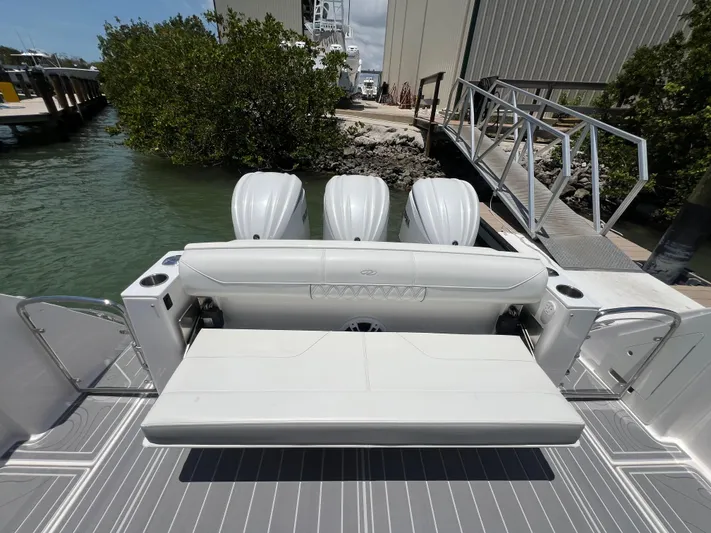  Yacht Photos Pics 2022 REGAL 38 SAV - Image 12