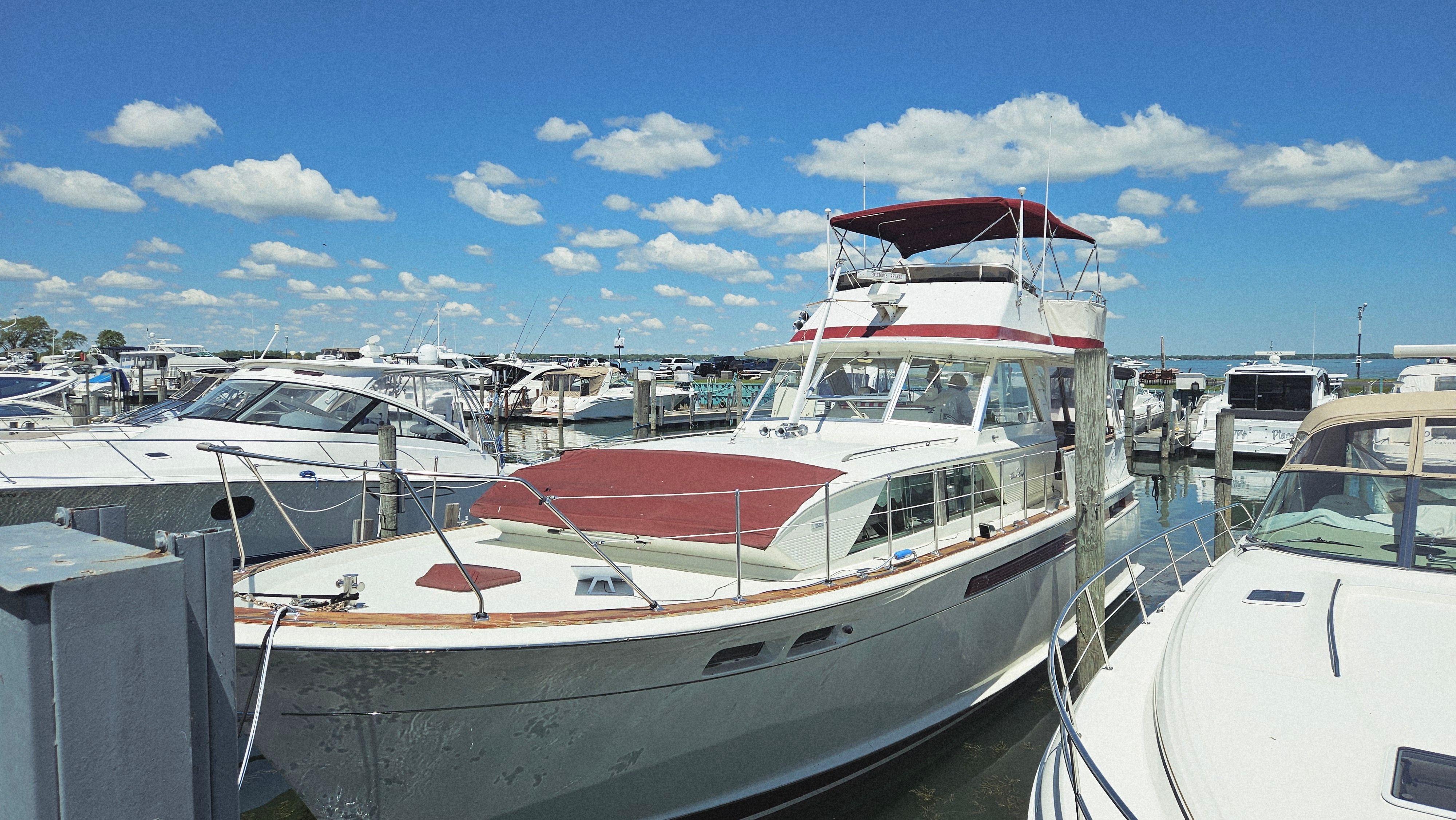 Chris-Craft 47 Commander