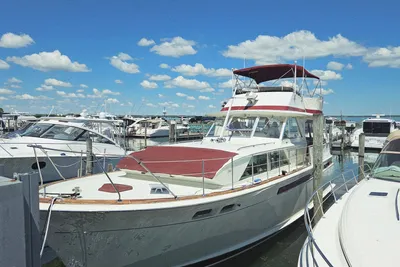 Chris-Craft 47 Commander