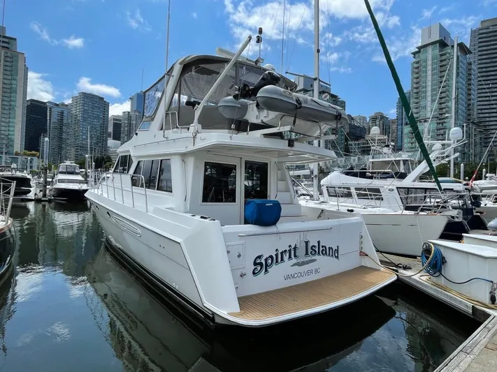 "spirit Island" Yacht Photos Pics 