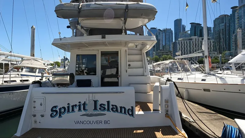 "spirit Island" Yacht Photos Pics 2004 Navigator 4400 Pilot House yacht "Spirit Island" docked in Vancouver marina.