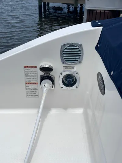  Yacht Photos Pics 2018 Pursuit 325 Dc - Image 24