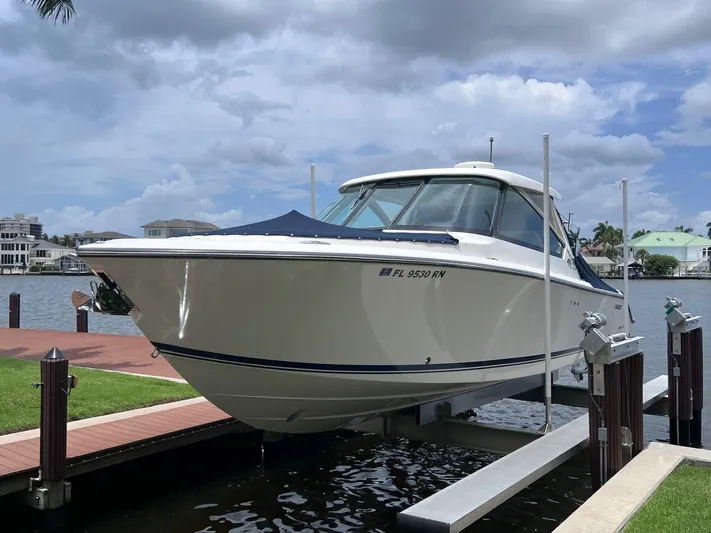  Yacht Photos Pics 2018 Pursuit 325 Dc - Image 3