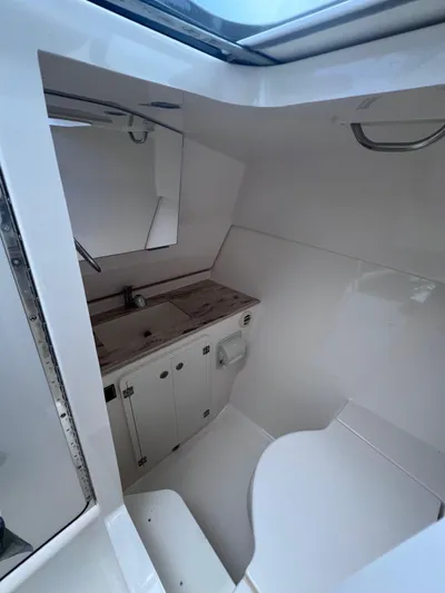  Yacht Photos Pics 2018 Pursuit 325 Dc - Image 17