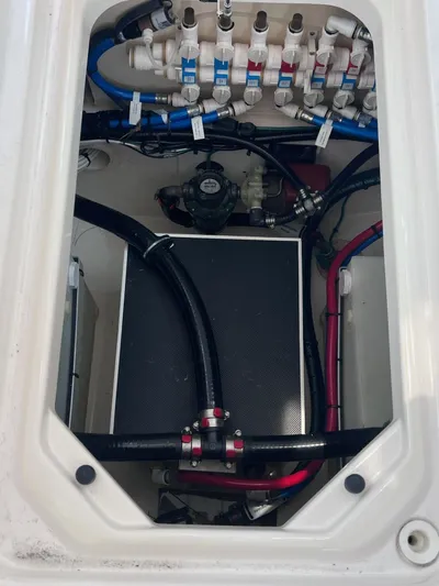  Yacht Photos Pics 2018 Pursuit 325 Dc - Image 19