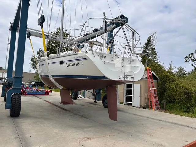 Arcturus Yacht Photos Pics Catalina 400 MkII 2003 sailboat in dry dock.