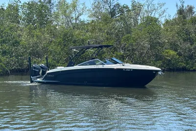 Cobalt R8 Outboard