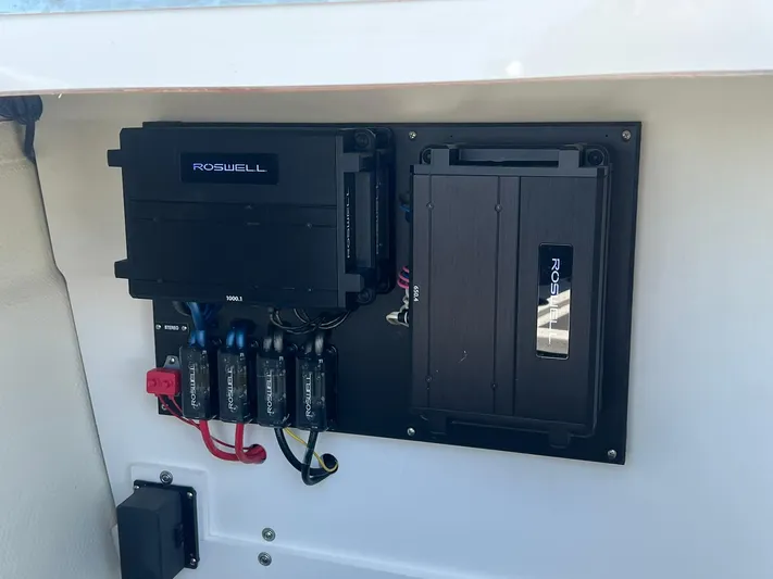  Yacht Photos Pics 2022 Cobalt R8 Outboard electrical panel with Roswell components.