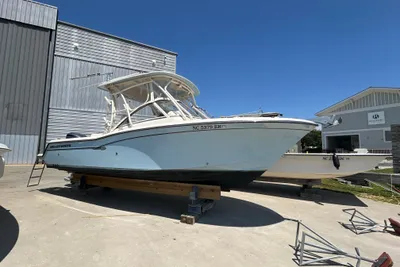 Grady-White Freedom 235