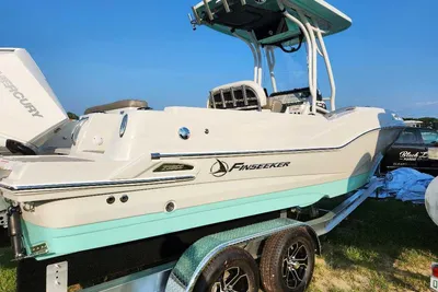 Finseeker 230 FinSeeker